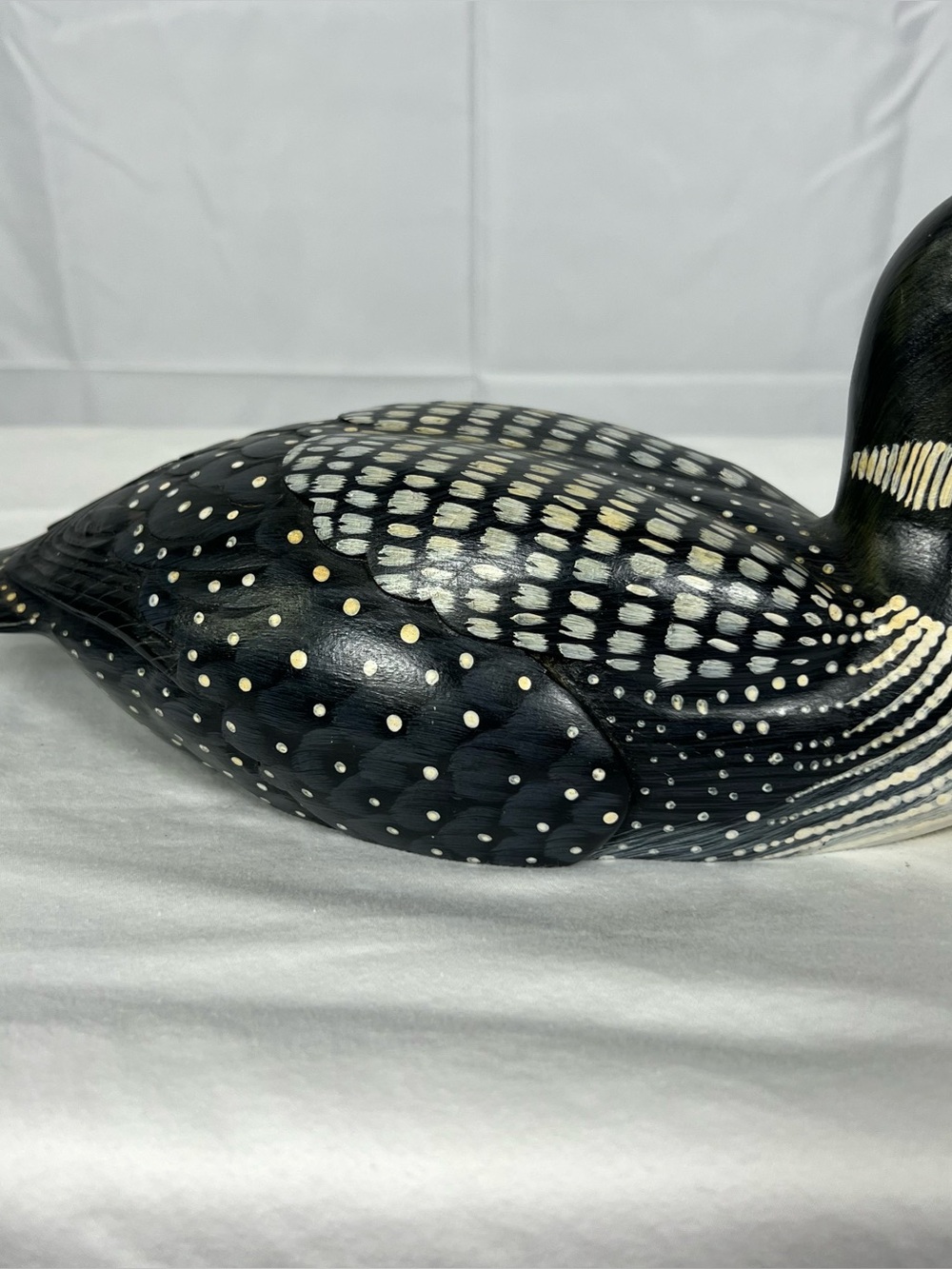 Vintage solid wood hand-painted duck. - Picture 4 of 10